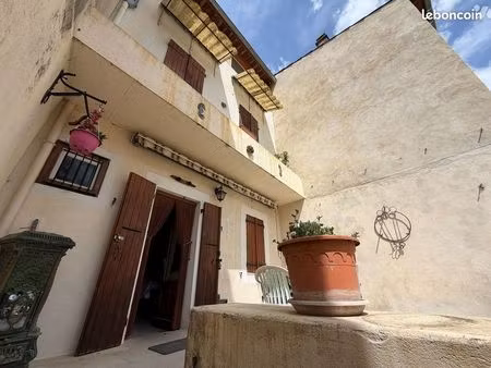 maison 5 pièces 93 m²