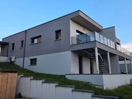 maison contemporaine - suite parentale - belles prestations- jardin