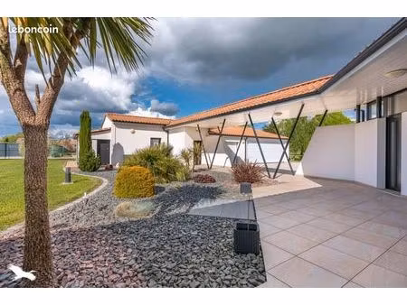 pavillon 6 pièces 184 m²
