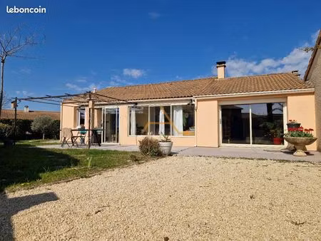 villa 7 pièces 104 m²