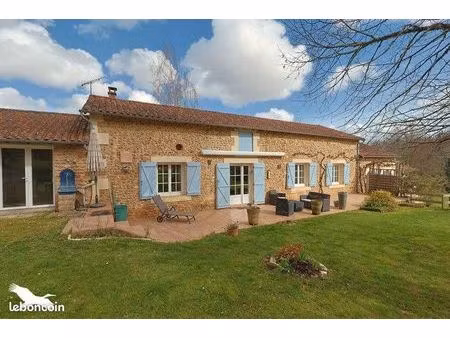 longère 8 pièces 220 m²