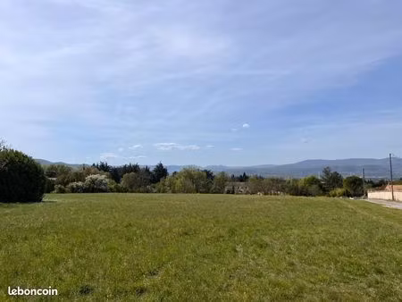 terrain 667 m² cliousclat