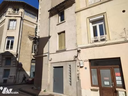immeuble 78 m² valence