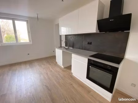 t2 rénové centre ville 29 m2