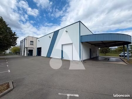 local 962 m² guichainville