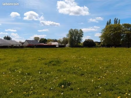 terrain 1 110 m² crestot