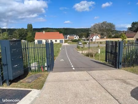 terrain 801 m² acquigny