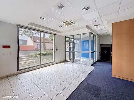 local commercial 180 m² luisant