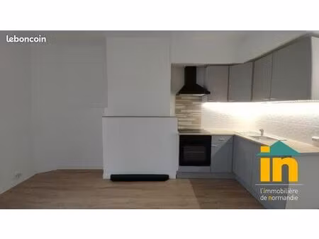 studio 1 pièce 22 m²