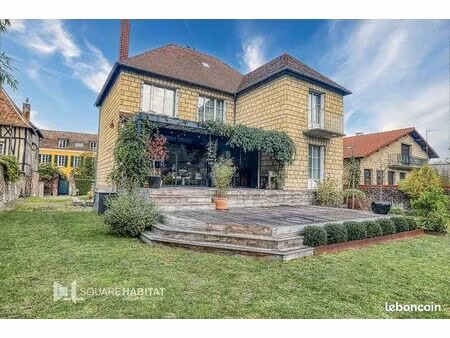 maison 6 pièces 178 m²
