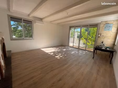 appartement 100m2 t4 rénové avec terrasse