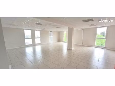 bureaux 170 m²