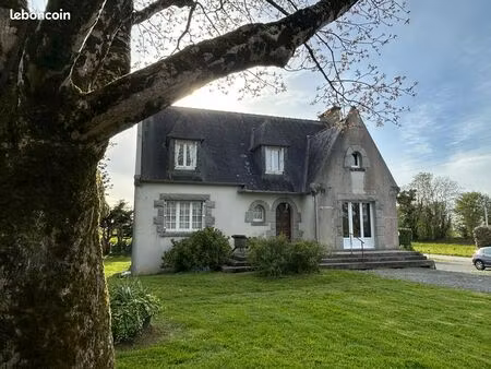 maison 8 pièces 156 m²