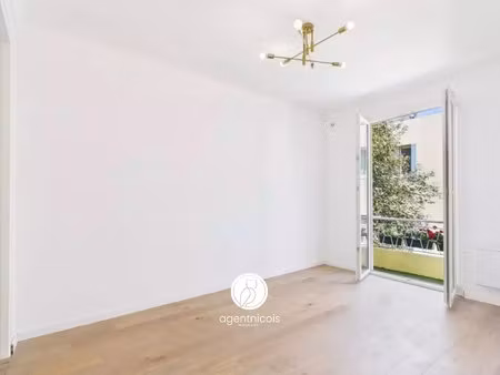 nice // st sylvestre : appartement / 2 pièces / rénové / balcon