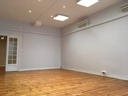 location bureau 228 m² à toulouse (31000)