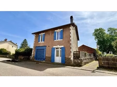 maison de villge - 115m2 - 3 chambres - chalet - 437m2 terrain -