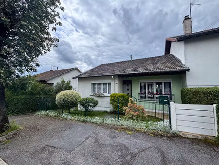 maison de plain de 76 m2 sh avec 1 sous-sol et jardinet à charleville