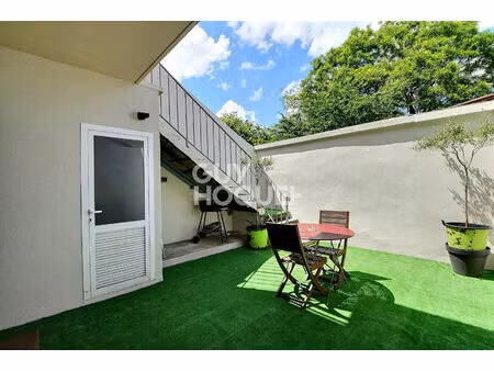 maison individuelle t5 rénovée  85 m² avec terrasse au calme dans le 8ème arrondissement d
