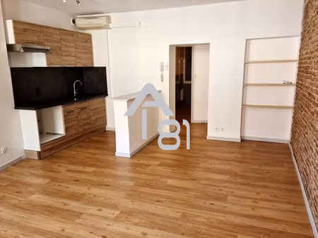 t2 climatisé d'environ 42m² – centre-ville d'albi  proche