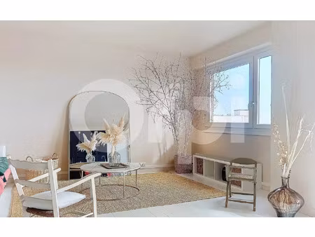 location appartement  77 m² t-2 à chalon-sur-saône  910 €