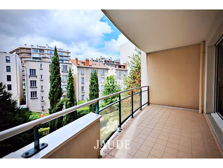 a louer residence saint victor t2 avec terrasse et garage
