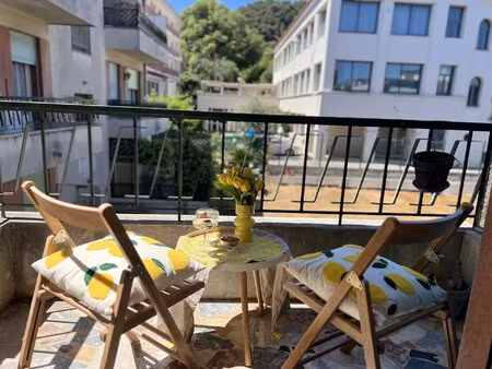 f1 lumineux avec balcon - calme - cave - quartier estienne d’orves