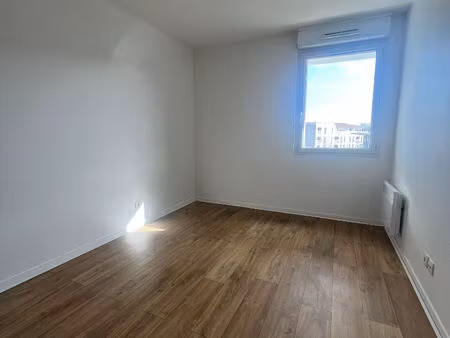 appartement saint medard en jalles 3 pièce(s) 72.83 m2
