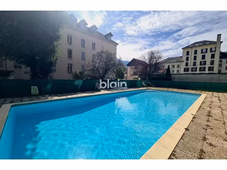 studio - cave - place de parking - piscine