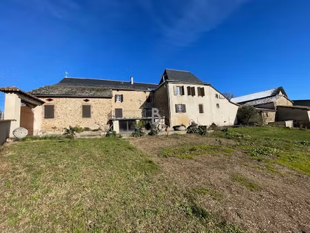 demeure de charme - 320 m2 habitable avec dépendances sur te