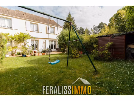 belle maison familiale de 4 chambres proche des commodités !