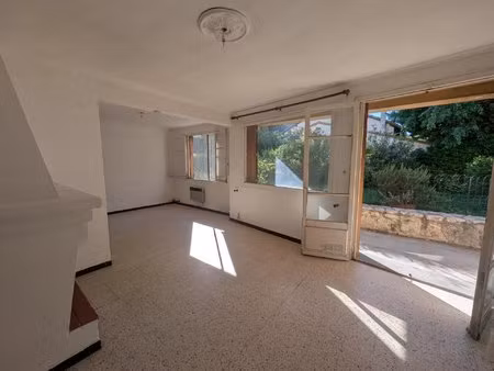 appartement t4 rez-de-jardin avec terrasse et garage