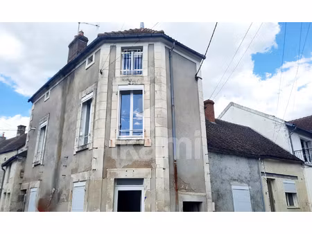 courson-les-carrieres - immeuble de rapport