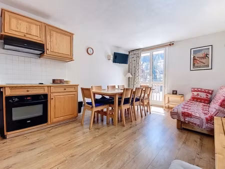 centre valfréjus  bel appartement 4p 75 m2 avec balcon pleine propriete