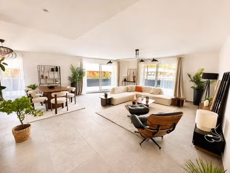nice liberation/5p/terrasse 70 m2/stationnement
