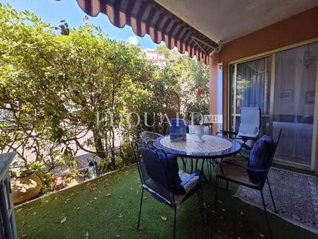 sur la commune de roquebrune cap martin  deux pièces à vendre avec grande terrasse  jardin