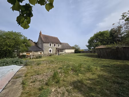 maison de campagne à vendre 3 chambres terrain de 4 000