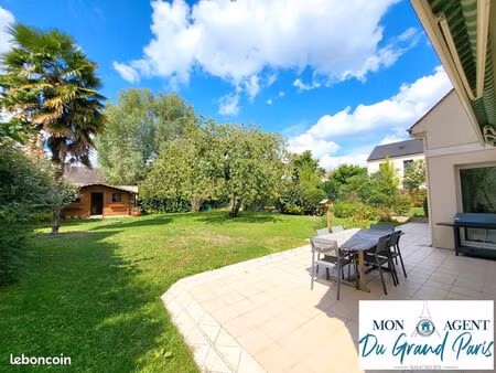 maison 10 pièces 216 m²