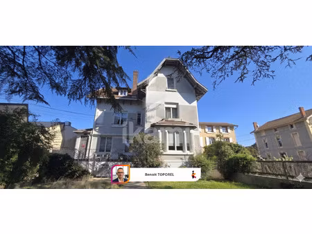 maison de maître des années 30 au coeur du centre ville