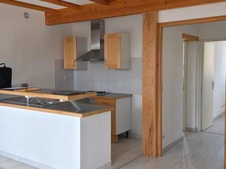 appartement t.3. a avignon intra-muros louer