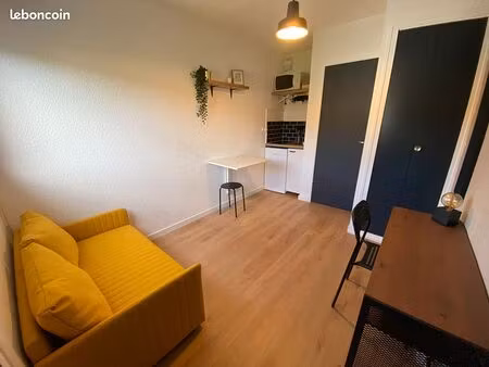 studio 1 pièce 11 m²