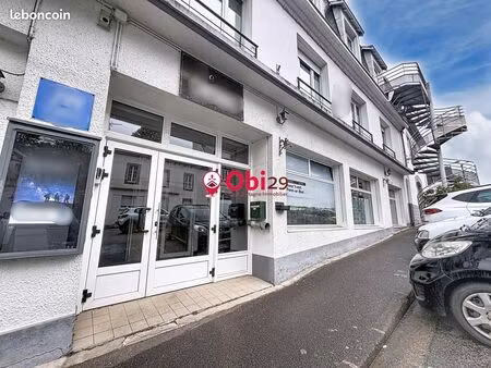 immeuble 25 pièces 890 m²