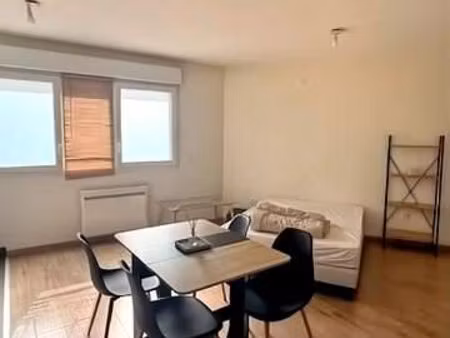 studio 1 pièce 35 m²