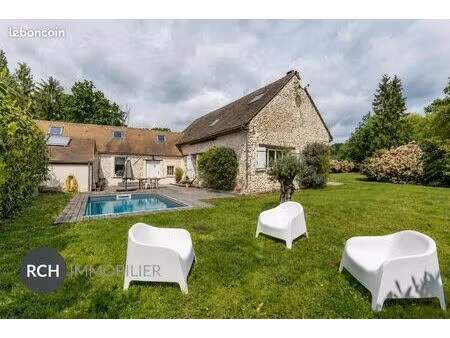 maison 7 pièces 197 m²