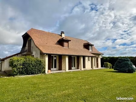 maison 6 pièces 178 m²