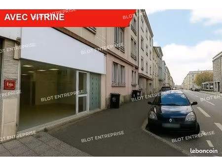 bureau 60 m²