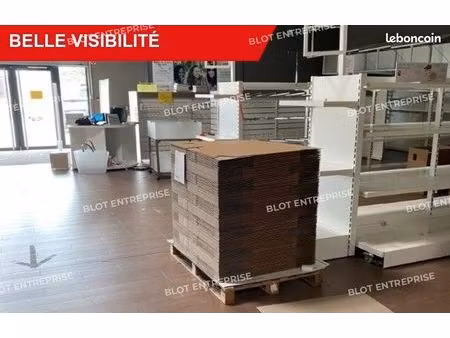 local commercial 625 m²