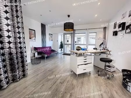bureaux 41 m²