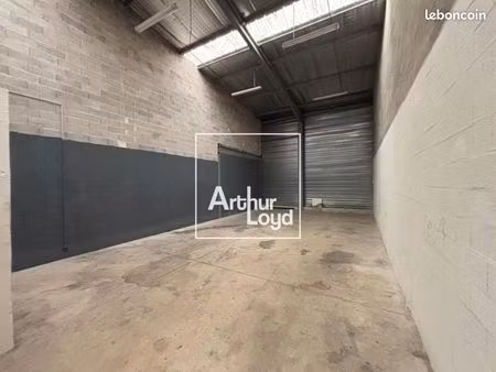local bureaux 190 m²