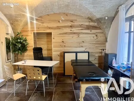local 77 m² uzès
