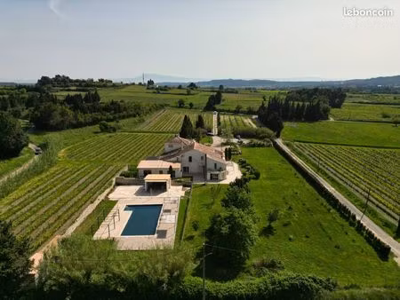 propriété 15 pièces 589 m²